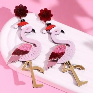 NWT Adorable Christmas Pink Flamingo Pierced Dangle Acrylic Earrings!